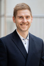 Das ist ein Portrait von Andreas Resch