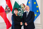 Landeshauptmann-Stv. Manuela Khom empfing den Botschafter Zyperns, Andreas Ignatiou, zum Austausch in der Grazer Burg. © Land Steiermark/Robert Binder; Verwendung bei Quellenangabe honorarfrei Landeshauptmann-Stv. Manuela Khom empfing den Botschafter Zyperns, Andreas Ignatiou, zum Austausch in der Grazer Burg. © Land Steiermark/Robert Binder; Verwendung bei Quellenangabe honorarfrei