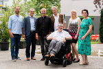 GF Andreas Konezky (UMS Friedhofservice & Grabpflege GmbH), Siegfried Suppan (Anwalt für Menschen mit Behinderung), Andreas Pepper (Jugend am Werk Steiermark), Dietmar Ogris (Verein Selbstbestimmt Leben), Katharina Fassolder (Volkshilfe Steiermark), Gundula Dengg (A11-FA Soziales und Arbeit) und Thomas Marka (Projektleiter bei People First Steiermark) bei der Tagung „Inklusive Arbeit - Drei Perspektiven" (v.l.) © Foto: Land Steiermark/Streibl, bei Quellenangabe honorarfrei GF Andreas Konezky (UMS Friedhofservice & Grabpflege GmbH), Siegfried Suppan (Anwalt für Menschen mit Behinderung), Andreas Pepper (Jugend am Werk Steiermark), Dietmar Ogris (Verein Selbstbestimmt Leben), Katharina Fassolder (Volkshilfe Steiermark), Gundula Dengg (A11-FA Soziales und Arbeit) und Thomas Marka (Projektleiter bei People First Steiermark) bei der Tagung „Inklusive Arbeit - Drei Perspektiven" (v.l.) © Foto: Land Steiermark/Streibl, bei Quellenangabe honorarfrei