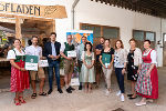 Am Betrieb von Barbara Harling in Groß St. Florian wurde der Tierschutzpreis des Landes Steiermark für tierfreundliches Bauen überreicht. © Foto: Land Steiermark/Binder; bei Quellenangabe honorarfrei
