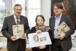 Herausgeber Josef Riegler und die Autoren Barbara Schaukal und Heinrich Kranzelbinder (v. l. n. r.) präsentieren die neue Publikation