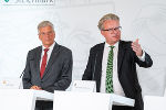 LH Peter Kaiser und LH Christopher Drexler bei der Pressekonferenz