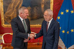 Angelobung in der Hofburg: Der neue steirische Landeshauptmann Mario Kunasek bei Bundespräsident Alexander Van der Bellen